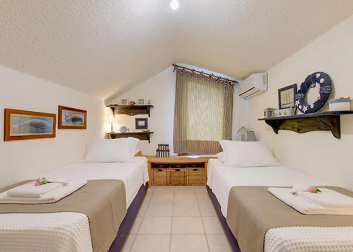 Amelia Villa, Sani Luxury Collection