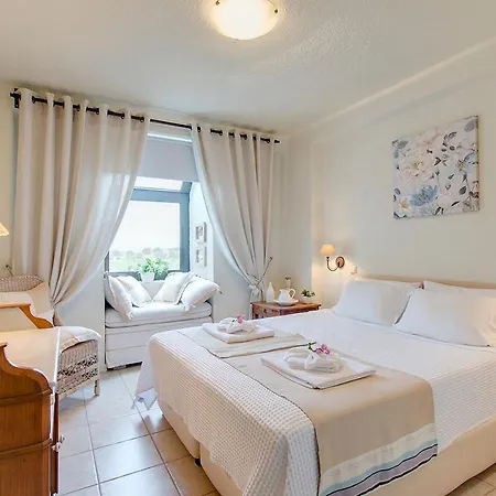Amelia Villa, Sani Luxury Collection